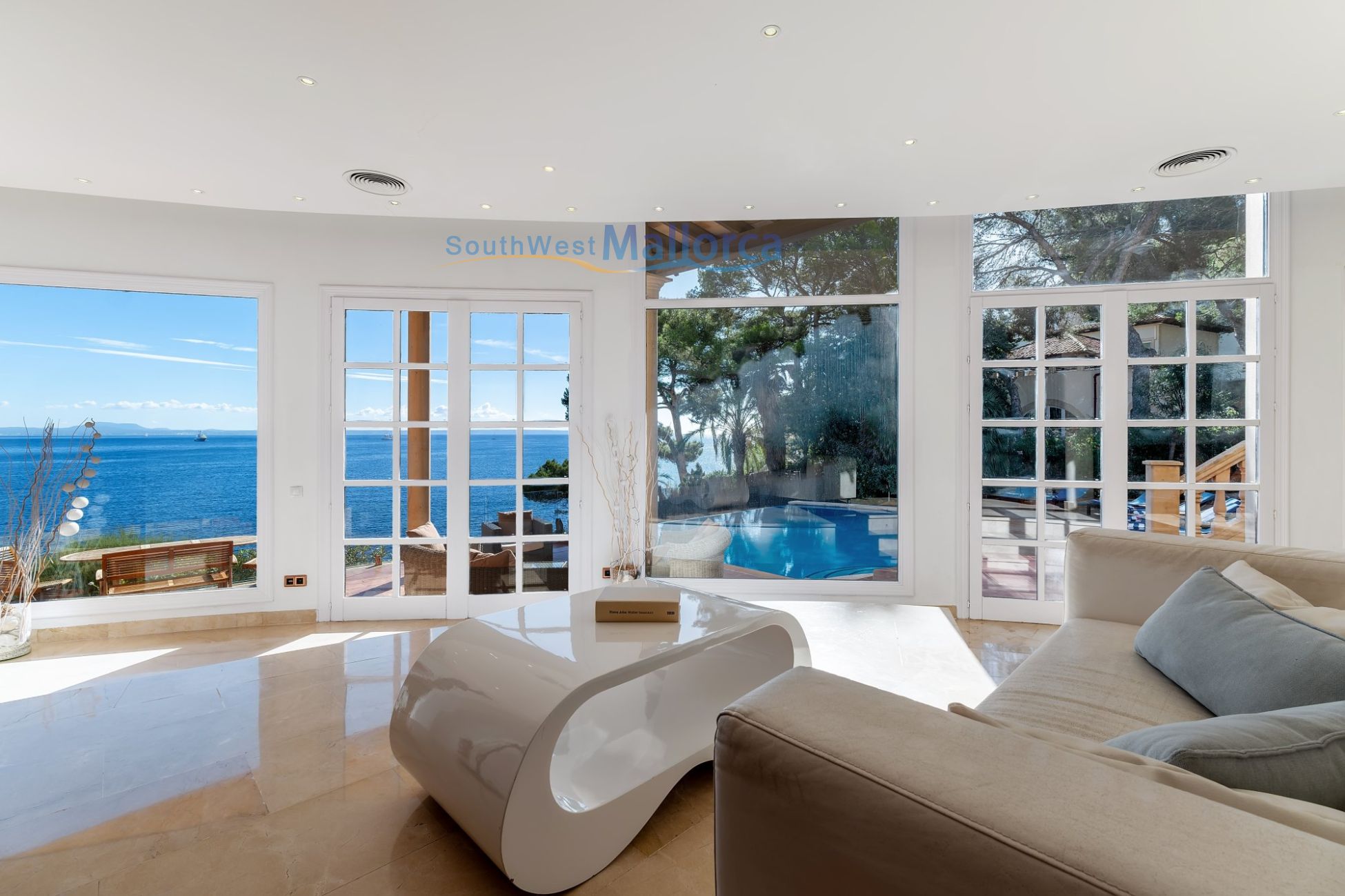 Villa in Mallorca, Cala Vinas, Villa Azure - Living Space